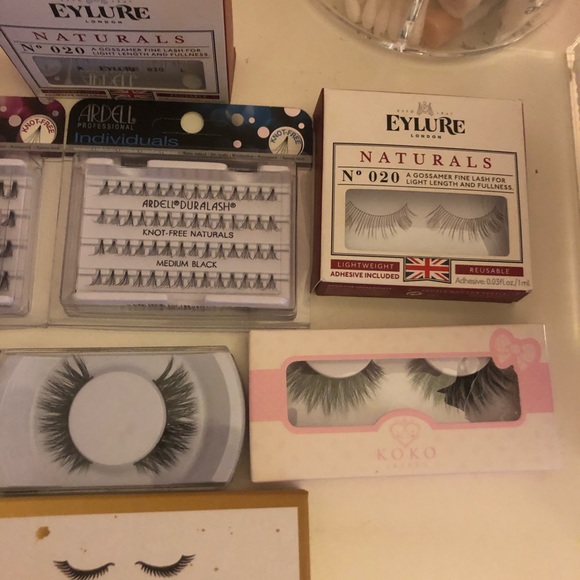 False eyelashes! - Picture 2 of 6